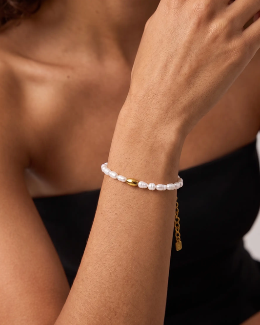Simple Pearl Bracelet