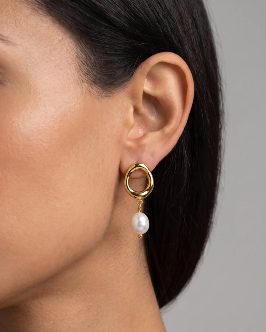 Signe Pearl Earrings