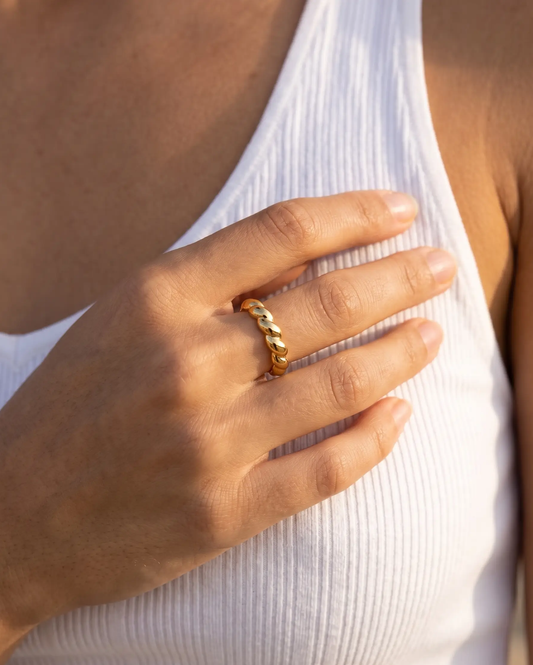 Twist Rope Ring